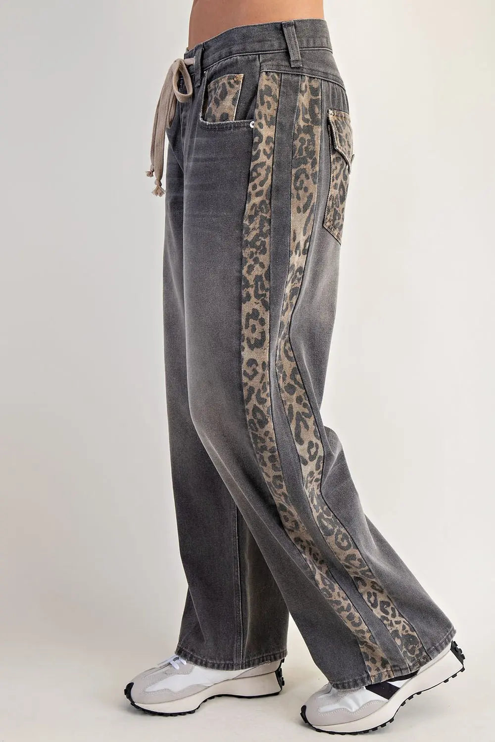 Dusty Leopard Jean