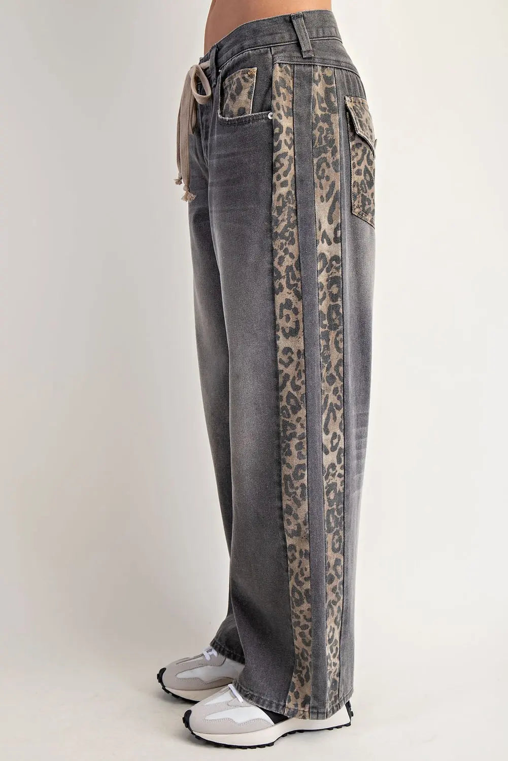 Dusty Leopard Jean