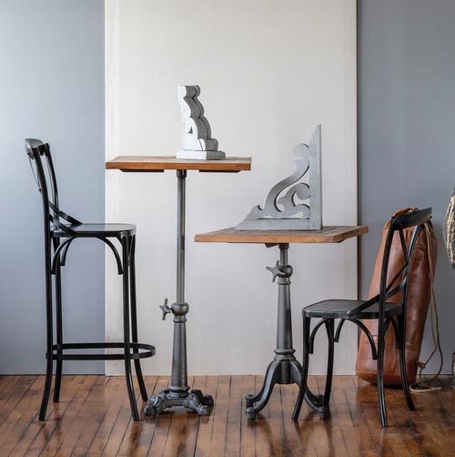 Adjustable Cafe Table