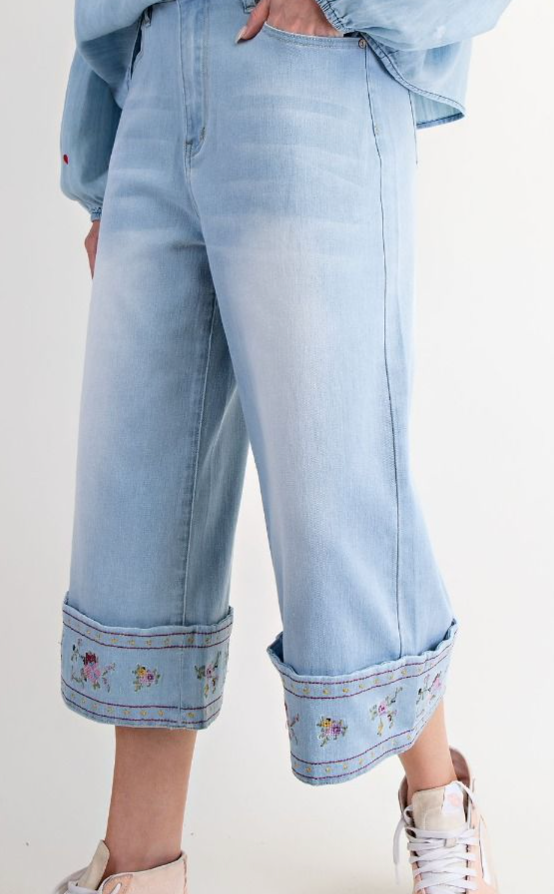 Embroidered Hem Cropped Denim