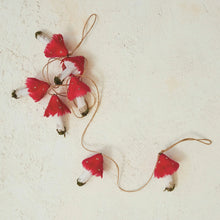 Load image into Gallery viewer, FEATHERED MUSHROOM GARLAND